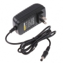 Adapter 12V 2A.